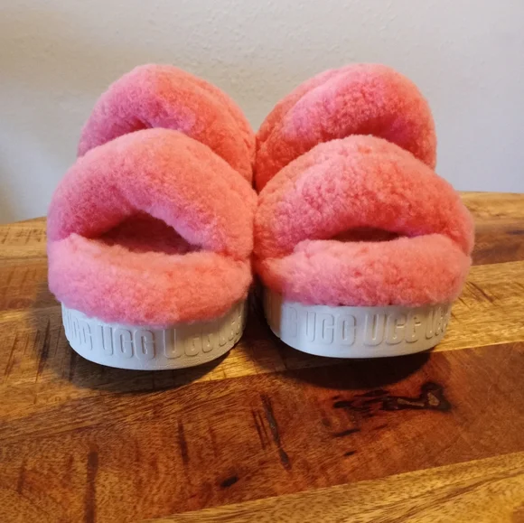4/$20 UGG Hot Pink Fluffita Platform Sandals - Picture 2 of 16